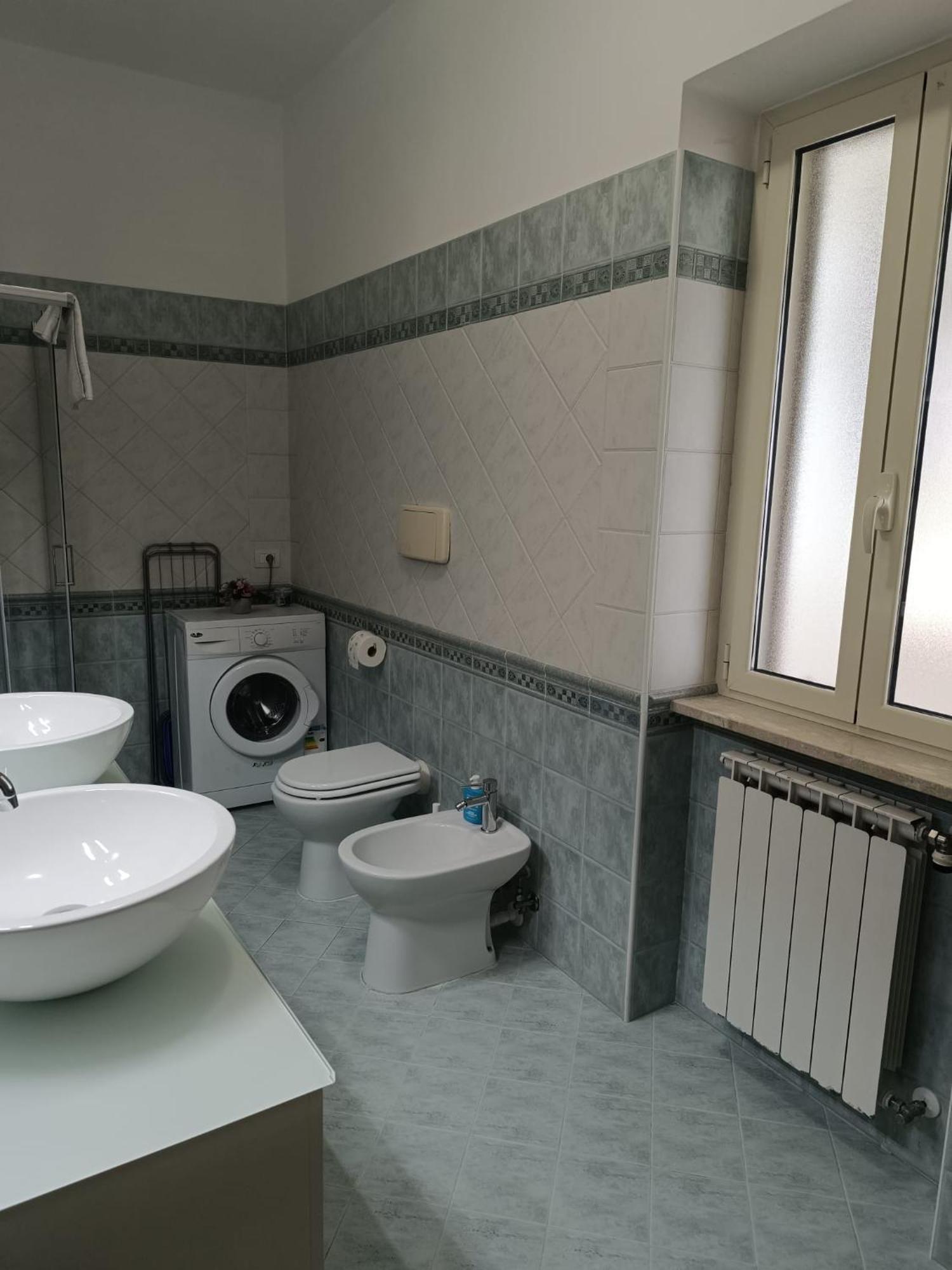 Lizzies Hus Apartment Fiumicino Bagian luar foto