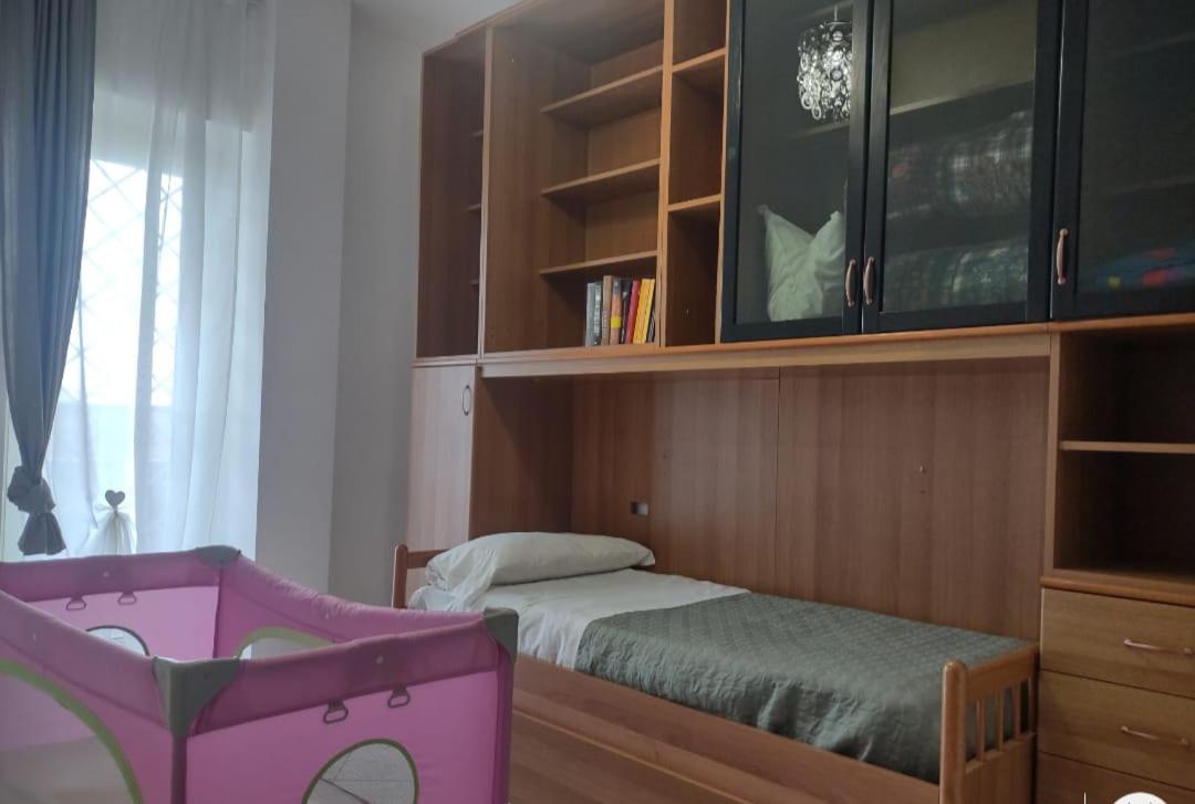 Lizzies Hus Apartment Fiumicino Bagian luar foto